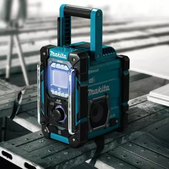 Nešiojamas radijas Makita DMR301 — DAB/DAB+/FM/AM, USB-A, 18V Li‑Ion, atsparus vandeniui