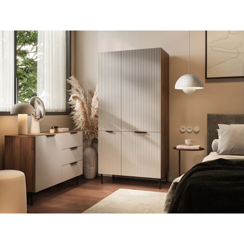 Drabužių spinta Cama Meble ALMERA Cama 5 90x52x185 cm, riešutmedžio rėmas, kašmyro durys, 6 lentynos