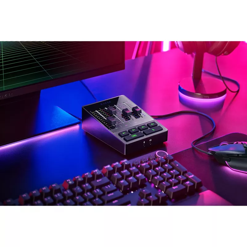 Razer skaitmeninis maišymo pultas 4 kanalų (RZ19-03860100-R3M1)