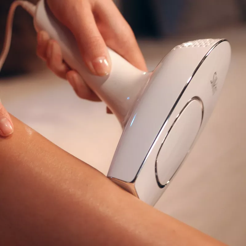 Epiliatorius Silk'n Motion Premium namų impulsinė šviesa HPL raudona balta