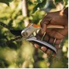 Fiskars 1057168 Plus Metal sodo žirklės, aplenkiamosios (1057168)