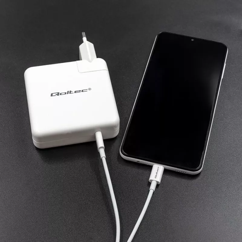 Maitinimo įkroviklis QOLTEC 51709, 96W USB-C PD, išėjimo diapazonas 5V–20V
