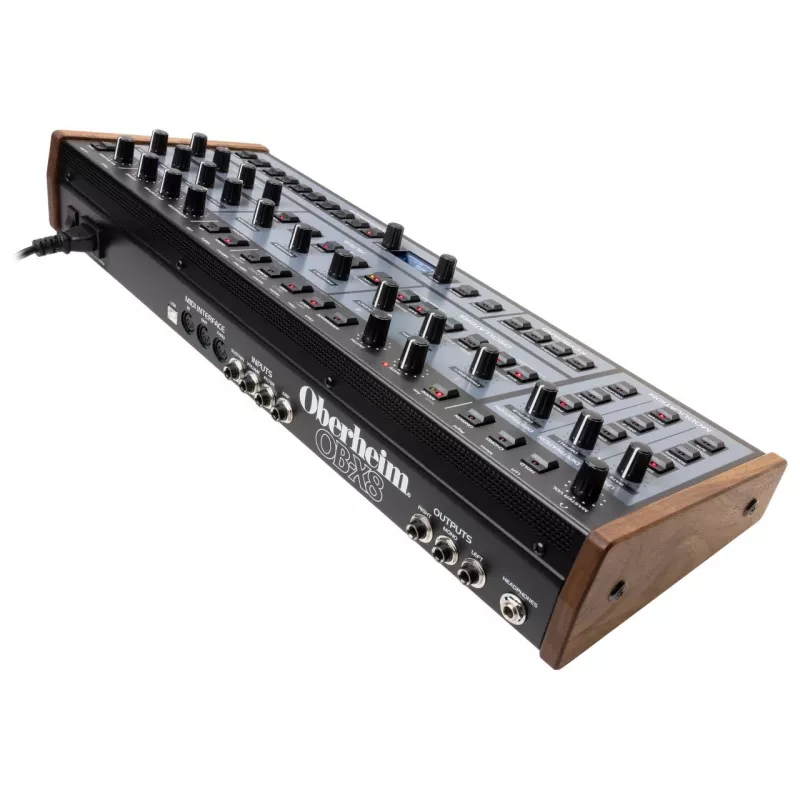 Analoginis polifoninis sintezatorius Oberheim OB‑X8 8 balsų 61 klavišas