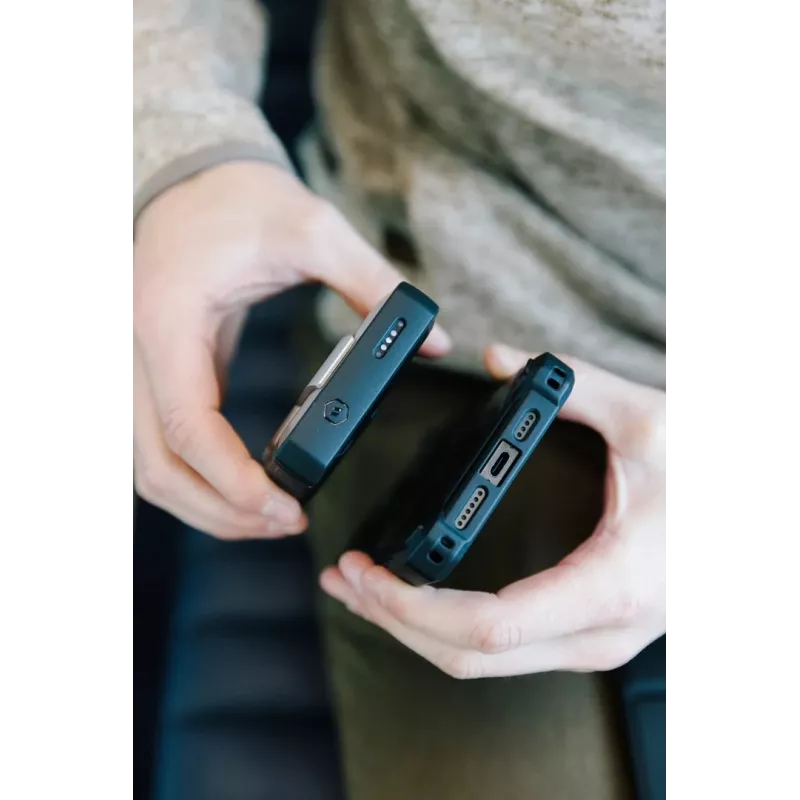 Urban Armor Gear 9B4411114036 išorinė baterija 10000 mAh Belaidis įkrovimas Juoda, Titanas