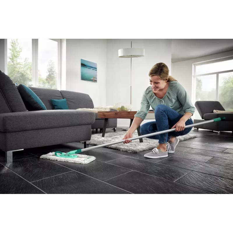 Plokščia šluota Leifheit Profi XL cotton plus — 420 mm plotis, 360° sukama galvutė, medvilnė/pluoštas, aliuminio rankena