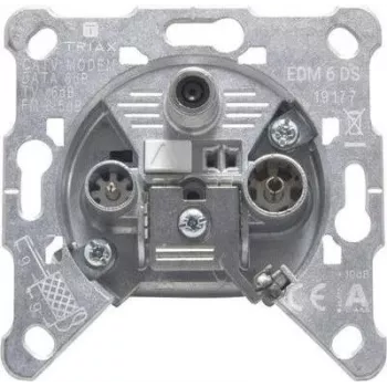 TRIAX EDM 6 3 krypčių vieno lizdo DUOMENŲ 5-1.800MHz 6dB 306271 (306271)