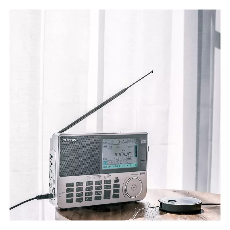 Nešiojamasis radijas Sangean ATS-909 X2 — baltas — AM FM SW skaitmeninis derinimas
