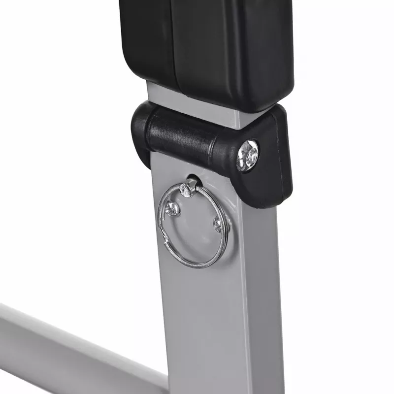 Reabilitacinis pedalų treniruoklis ActionMed RR100AM — kompaktiškas sulankstomas įrenginys su 2 pedalais, reguliuojamu pasipriešinimu ir mechaniniu skaitikliu