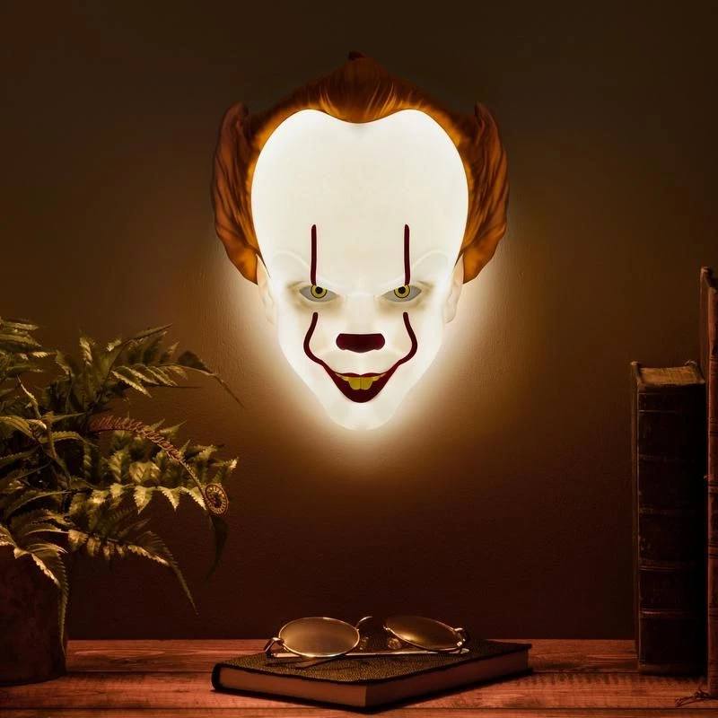 Stalinė lempa „Paladone Mask Light PP11207ITV2 Pennywise“ LED, teminė kaukės formos lempa