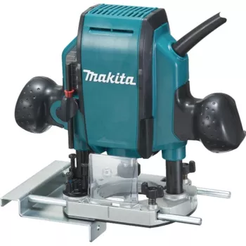 Maršrutizatorius Makita 900 W