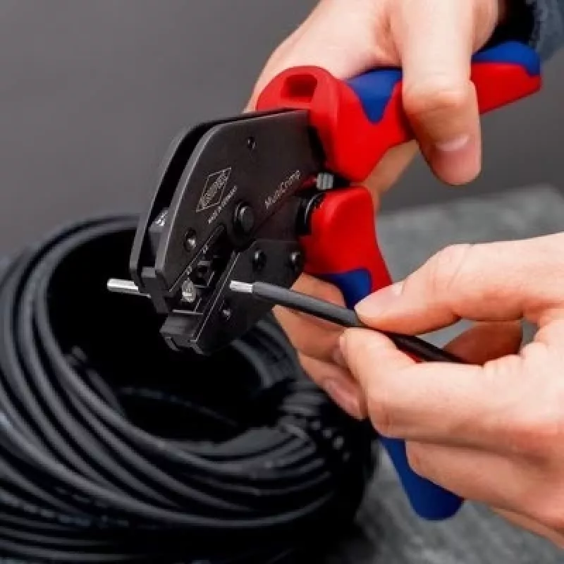 Užspaudimo įrankis Knipex 97 33 03 MultiCrimp, skirtas PV jungtims MC4 ir MC4 EVO2