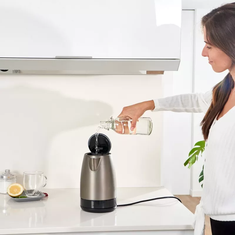 Juoda+Decker elektrinis virdulys BXKE2201E