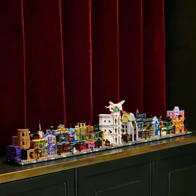 LEGO HARRY POTTER 76444 Kalvų alėjos burtininkų parduotuvės