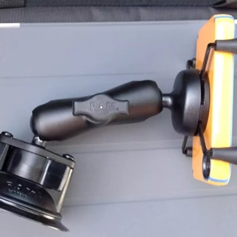 RAM Mounts X-Grip telefono laikiklis su Twist-Lock siurbimo taurele