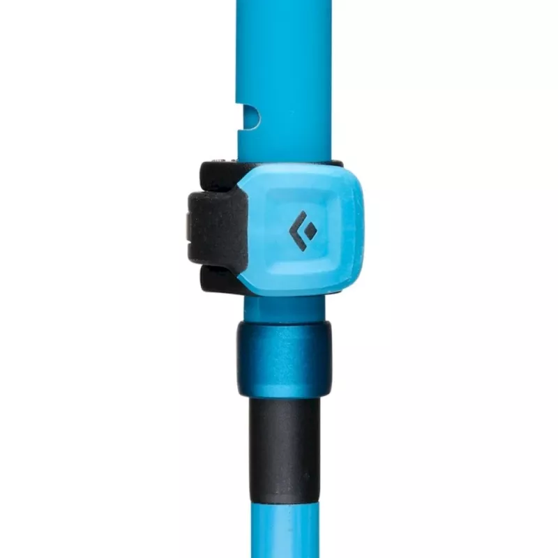 Trekking lazdos Juoda Diamond Distance Carbon FLZ — sulankstomos anglies pluošto, reguliuojamos 125–140 cm, 3 segmentų, 364 g, 40 cm sulankstytos