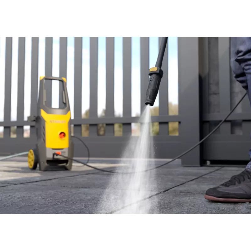 STANLEY SXPW14PE aukšto slėgio plovimo įrenginys su terasų valymo priedu (1400 W, 110 bar, 390 l/h) | Stanley 1400 W | 110 bar | 390 l/h