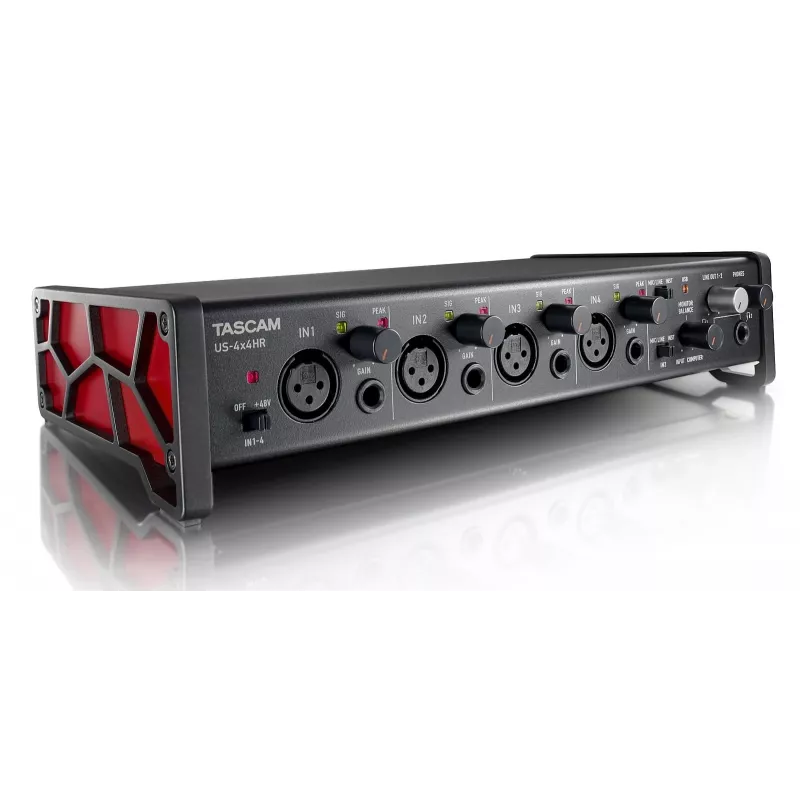 Garso sąsaja Tascam US-4X4HR – 4x XLR combo, 4 analoginiai išėjimai, 56 dB mikrofono priešstiprintuvis, 192 kHz, USB 2.0, stalinė, juoda