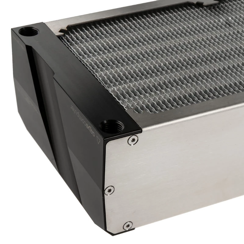 Radiatorius Aqua-Computer airplex radical 4/360 — Aliuminis/Varis/Nerūdijantis plienas, 400×140×73 mm