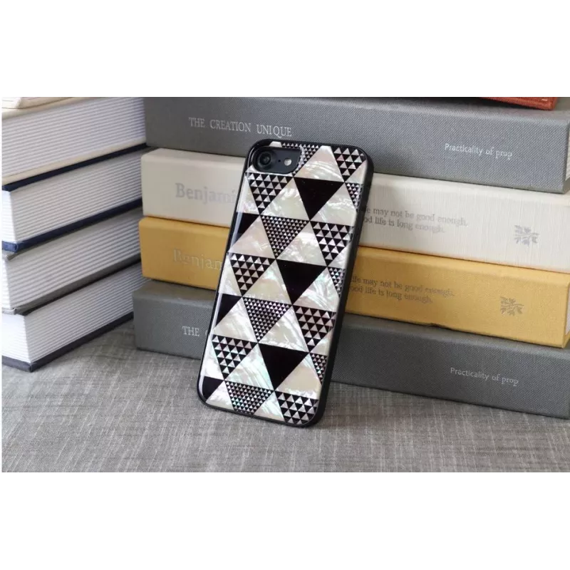Apsauginis telefono dėklas iKins, skirtas Apple iPhone 8/7 — piramidės raštas, juodas