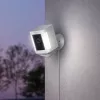Ring Spotlight Cam Plus Plug-In tinklo stebėjimo kamera, skirta naudoti lauke