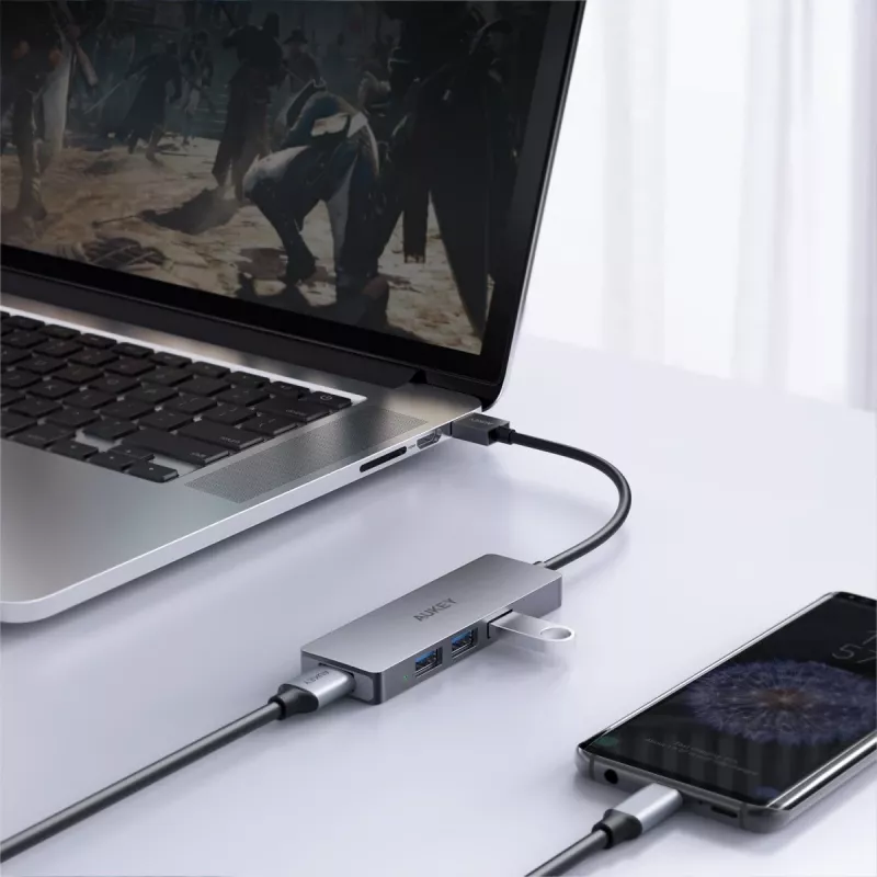USB šakotuvas Aukey CB-H36 — 4 prievadų USB 3.2 Gen 1 Type-A, prieglobos USB 2.0, 5000 Mbit/s, aliuminis sidabrinis
