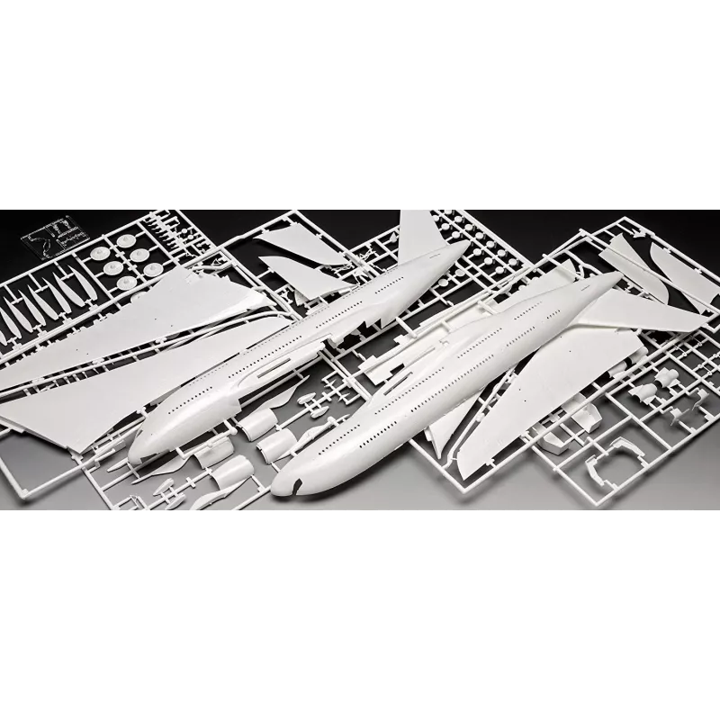 Surinktas modelis Revell Airbus A380-800 Lufthansa New Livery