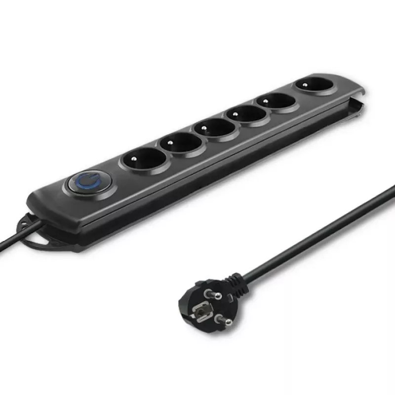Įtampos ribotuvas Qoltec 50112 juodas 6 kintamosios srovės lizdai 230V 3m