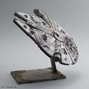 REVELL Millennium Falcon modelio rinkinys 1:144 masteliu — plastikinis surenkamas erdvėlaivis