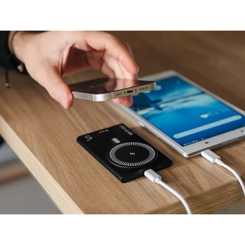 Nešiojamas įkroviklis TRACER AirMag2 — 5000 mAh, MagSafe suderinamas, USB-C PD 20 W, belaidis įkrovimas, 115 g, 1 prievadas