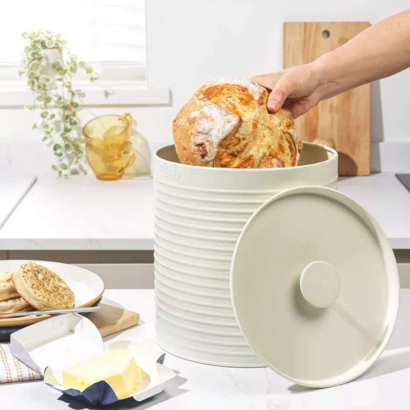 Stalo komplektas Russell Hobbs RH03270CEU7 kreminis 4 dalių — virtuvės stalviršio komplektas, kreminė apdaila