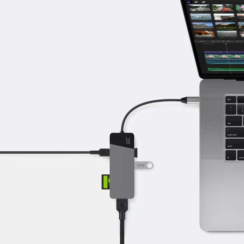 USB Type‑C šakotuvas Green Cell HUBGC01 — 7 prievadai: 3×USB‑A 3.2 Gen 1, 1×USB‑C 3.2 Gen 1, HDMI, microSD+SD kortelių skaitytuvas — sidabrinis