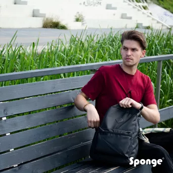 Kuprinė Sponge Street 15.4 col. juoda — Sponge nešiojamojo kompiuterio kuprinė 15,4 col. įrenginiams