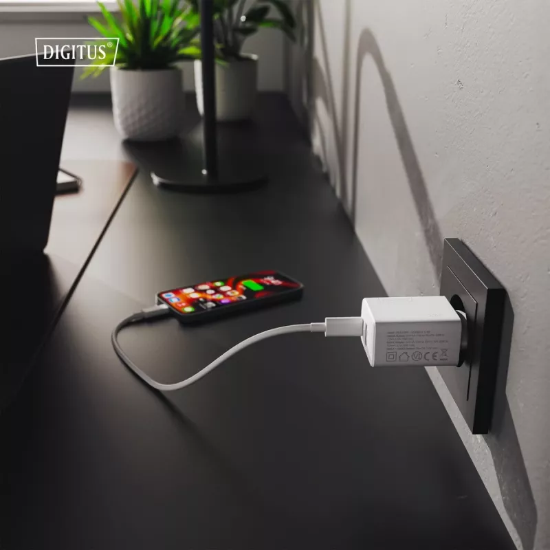 Kintamosios srovės USB įkroviklis DIGITUS 20 W, 1x USB-C, 1x USB-A, įvestis 100–240 V, baltas