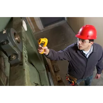 Fluke 62 MAX Outdoor infraraudonųjų spindulių aplinkos termometras geltonas (4130474)