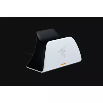 Krovimo stovas Razer RC21-01900100-R3U1 PlayStation 5 valdikliams — baltas, įkrauna vieną valdiklį, komplekte USB-C į USB-A kabelis