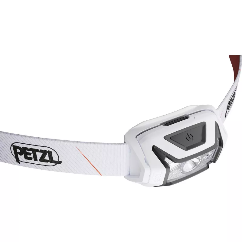 Petzl TIKKA CORE 450 lm balta priekinė lempa — Įkraunamas priekinis žibintuvėlis, kompaktiškas apšvietimas be rankų