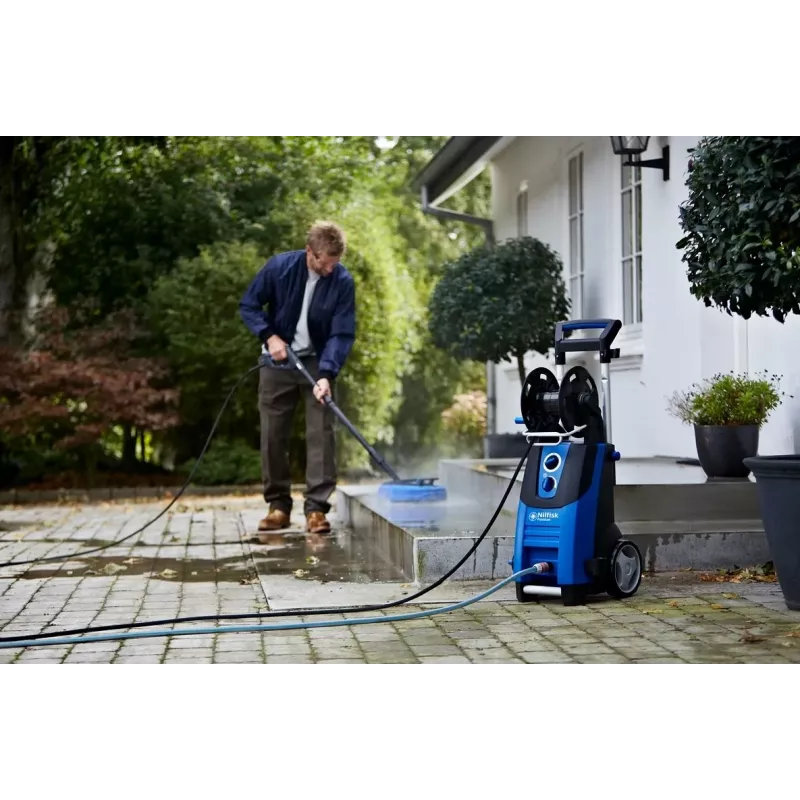 Aukšto slėgio plovimo įrenginys Nilfisk PREMIUM 200-15 EU GARDEN