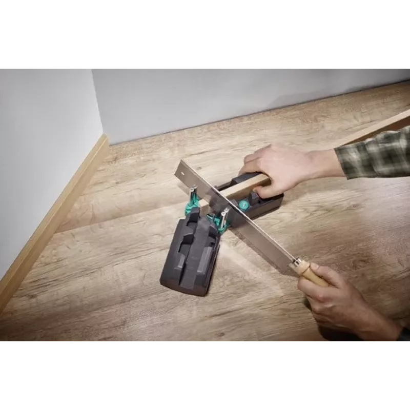 Kampų dėžutė ir mitrinė dėžutė Wolfcraft 6948200 — mitrinis kreiptuvas, matavimas 85–180°, lentoms iki 3 cm, juoda