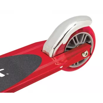 Paspirtukas Razor S Kids — metalinis rėmas, vaikams nuo 5 metų, juoda/raudona, 2,43 kg, matmenys 595×155×115 mm