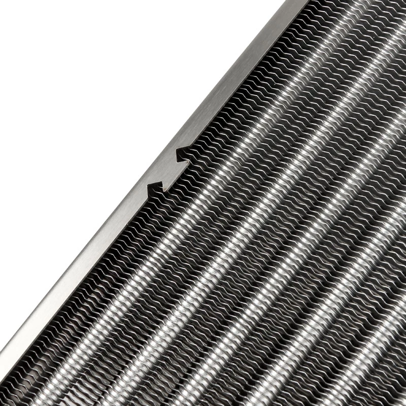 Radiatoriaus blokas Aqua-Computer 33706 — aliuminis / varis / nerūdijantis plienas, 320 × 140 × 73 mm, pilka / sidabrinė