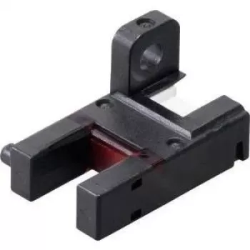 Fotoelektrinis šakių jutiklis Panasonic PM-R65-P, R tipo, šviesos / tamsos režimas, 5–24 V DC