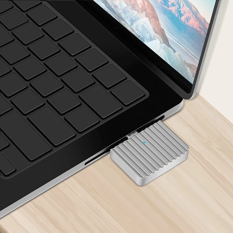 Labai mažas USB3.2 Gen2x1 SSD korpusas USB-C NVM