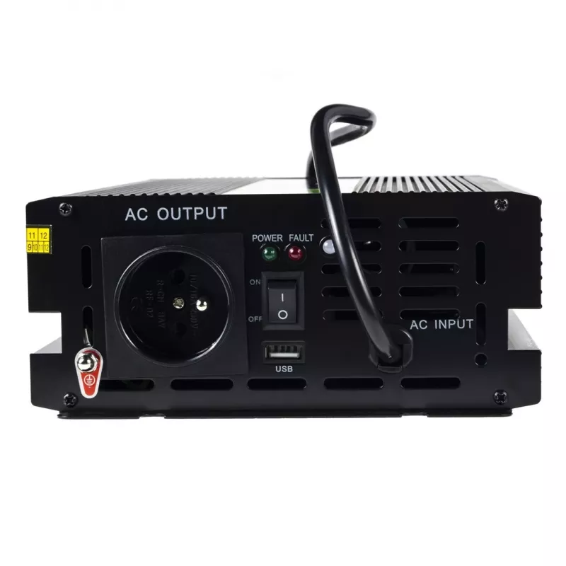 Maitinimo inverteris Green Cell INV07, nuolatinė srovė 12 V į kintamąją 230 V, 300 W, 50 Hz, C tipo kištukas, juodas