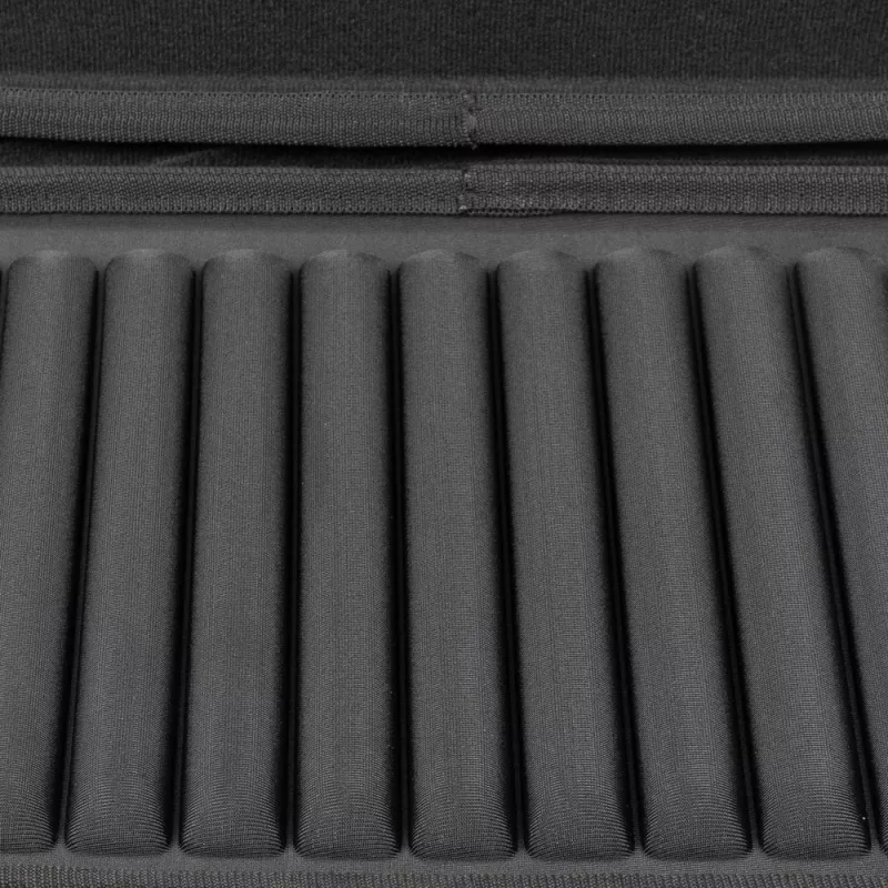 Hardshell case Rivacase 5131 Juoda 15.6 inch with handle and strap