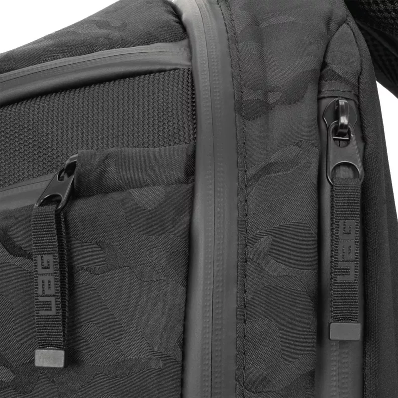 Urban Armor Gear Standard Issue kuprinė juoda