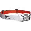 Petzl TIKKA CORE 450 lm balta priekinė lempa — Įkraunamas priekinis žibintuvėlis, kompaktiškas apšvietimas be rankų