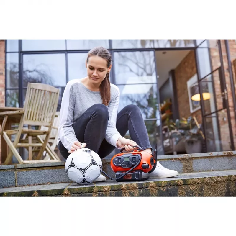 Black & Decker BDCINF18N-QS oro kompresorius 160 l/min AC/Žiebtuvėlio lizdas