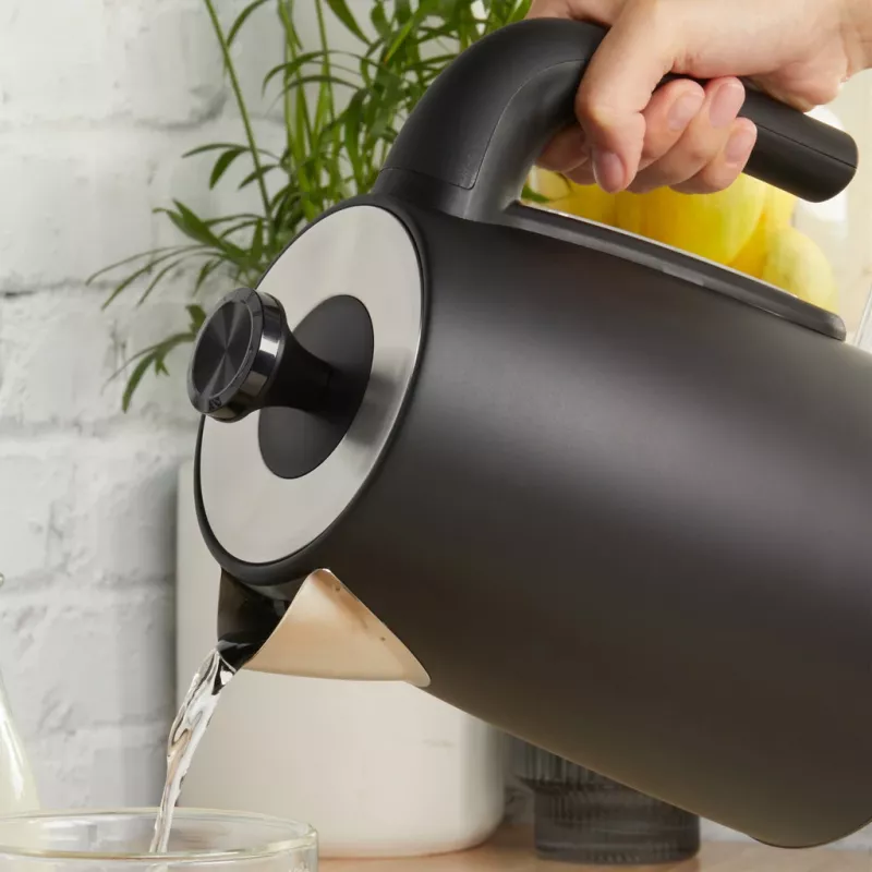 Elektrinis virdulys Petra 1,7 L 3 KW matinės juodos spalvos