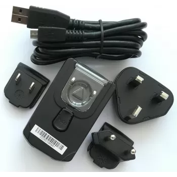 Įkroviklis JuodaBERRY ASY-06338-010 Micro USB su kabeliu
