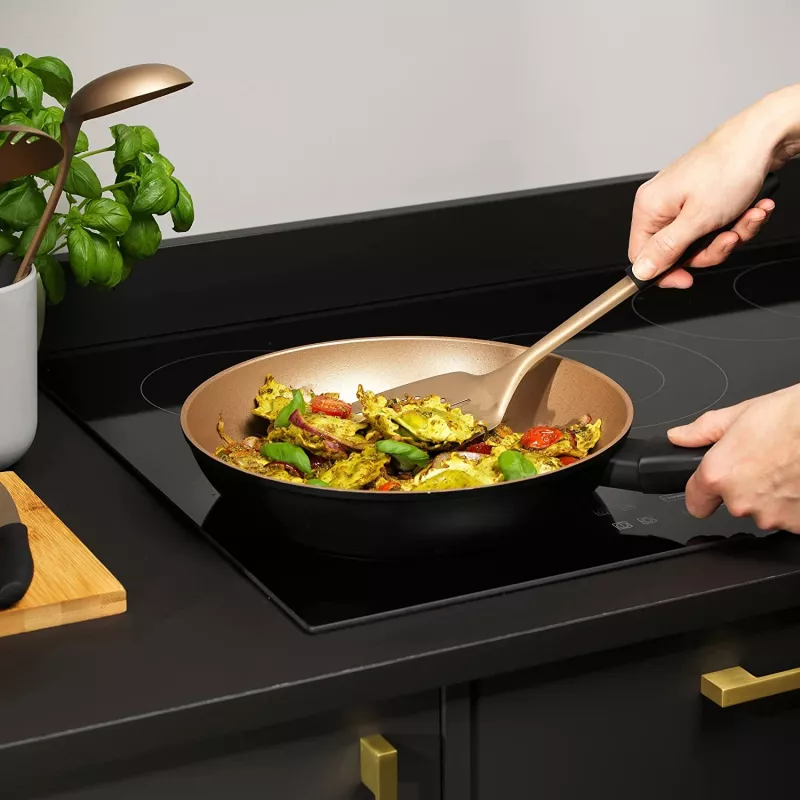 Keptuvė Russell Hobbs RH01666BEU7 24 cm, neprideganti, juoda